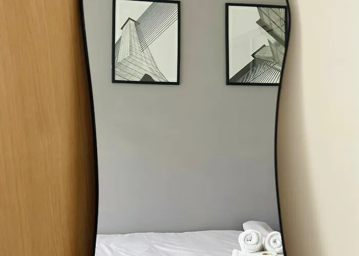 Azure Staycation Near The Airport Apartment